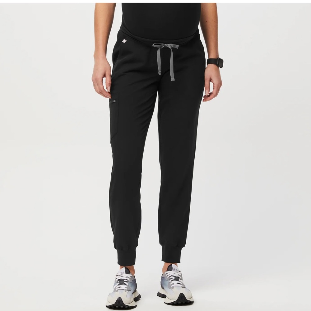 Maternity Scrub Pants - FIGS!